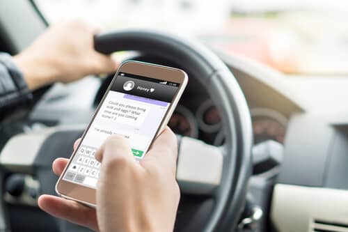 texting while driving accident lawyer in chicago